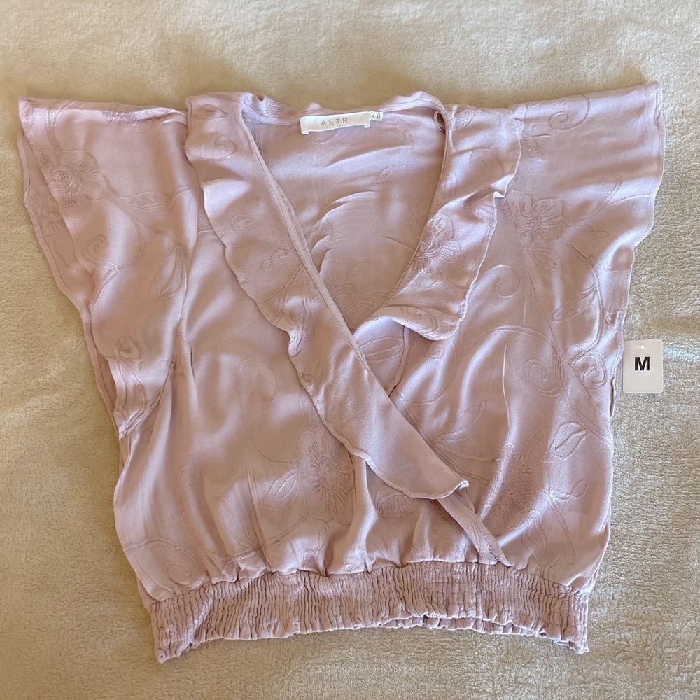 ASTR The Label Flutter Floral Pink Crop Blouse - Size M - Picture 6 of 10
